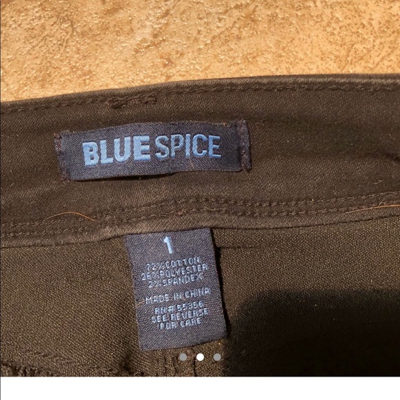 BLACK SHORTS - Picture 2 of 3